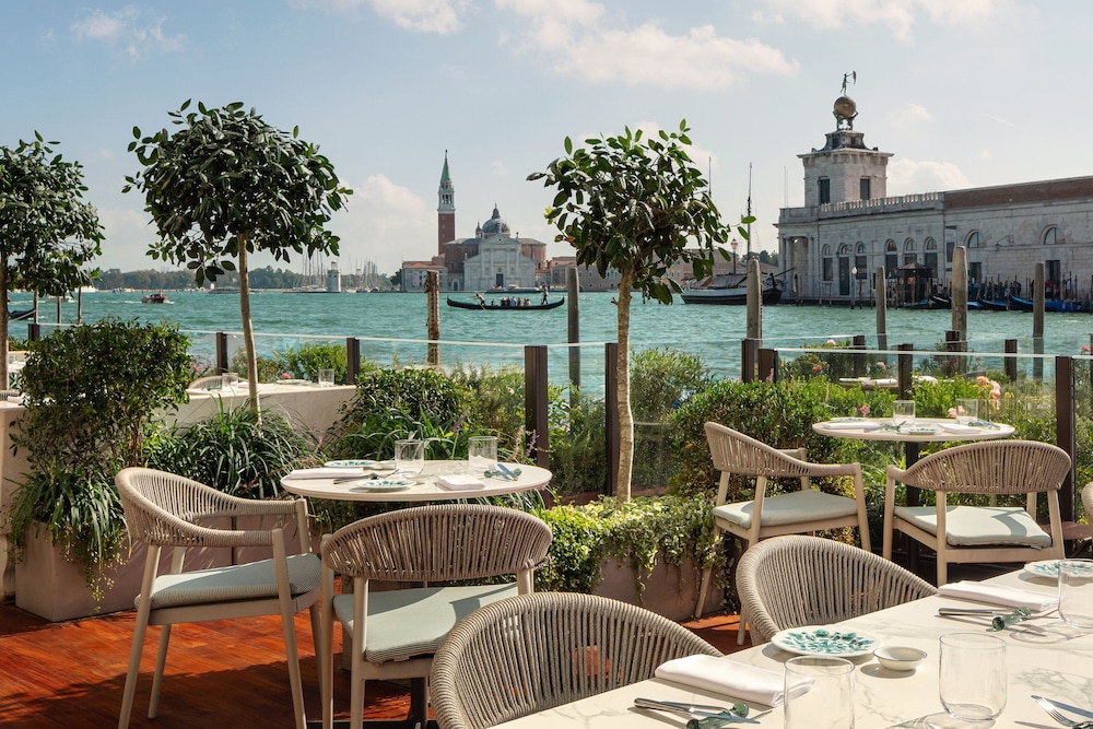 The St. Regis Venice — Restaurant & bars in Venice, Veneto