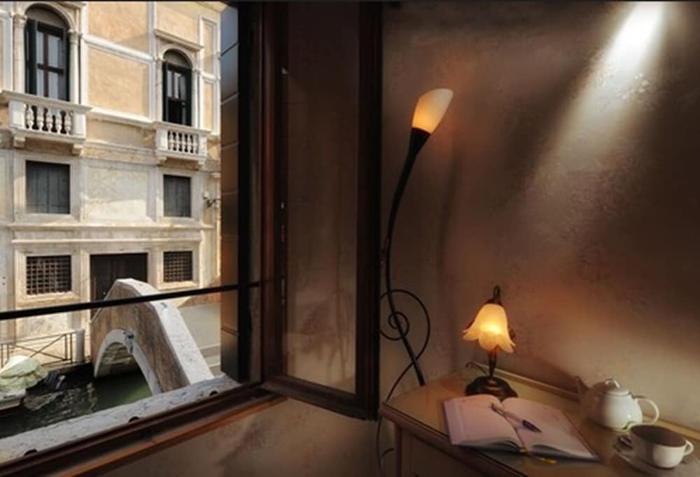 Hotel Tintoretto — Hotel rooms in Venice, Veneto