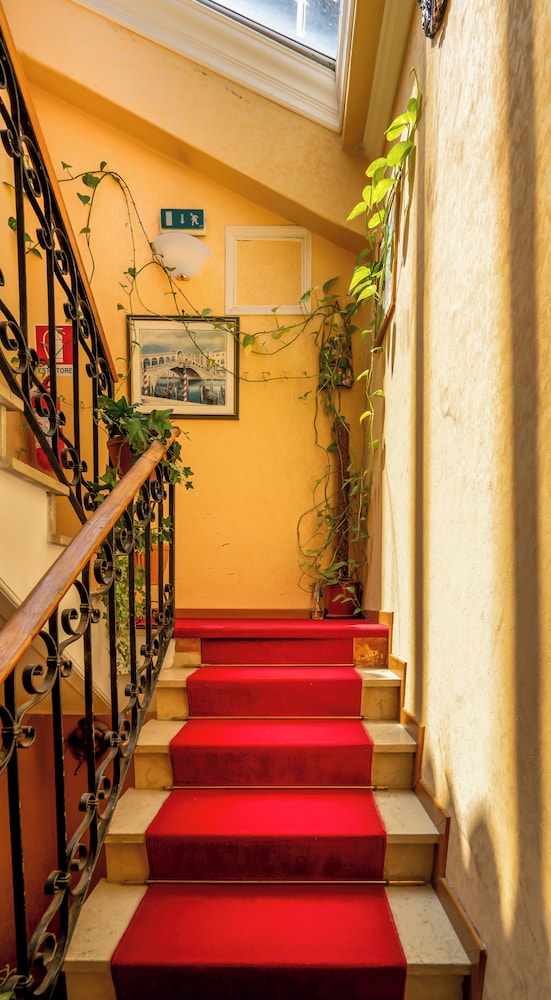 Hotel Tintoretto — Hotel building in Venice, Veneto