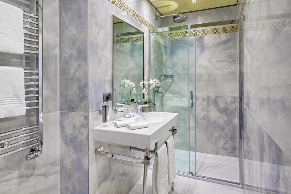 Hotel Tre Archi — Hotel rooms in Venice, Veneto