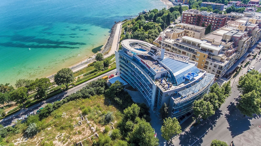 Hotel Marina Palace, Affiliated by Meliá — Hotel building in Nessebar, Burgas Region