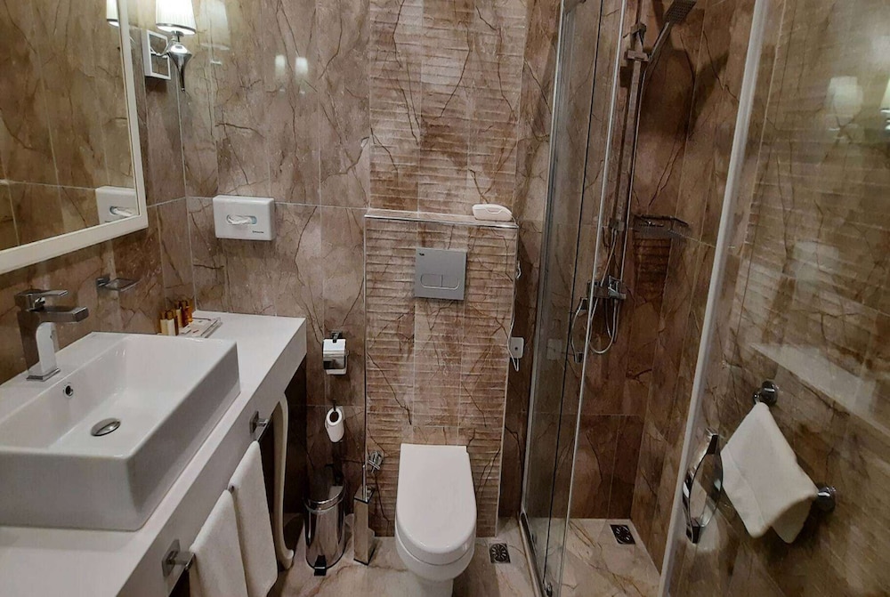 Ramada by Wyndham Plovdiv Trimontium — Hotel rooms in Plovdiv, Plovdiv