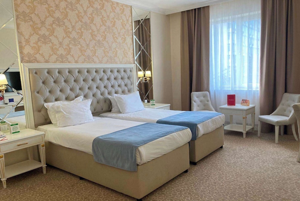 Ramada by Wyndham Plovdiv Trimontium — Hotel rooms in Plovdiv, Plovdiv