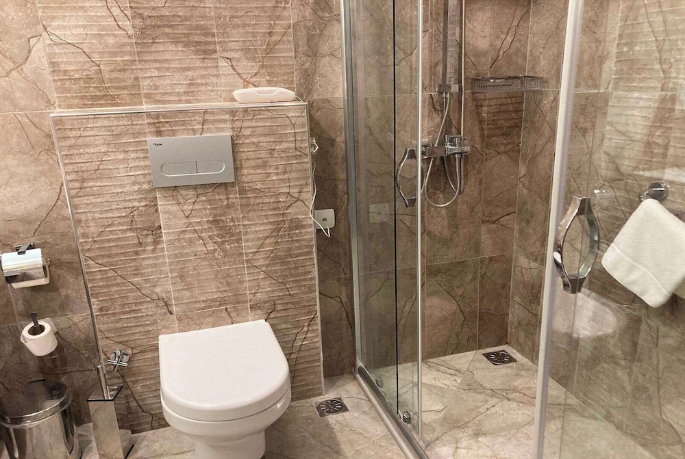 Ramada by Wyndham Plovdiv Trimontium — Hotel rooms in Plovdiv, Plovdiv