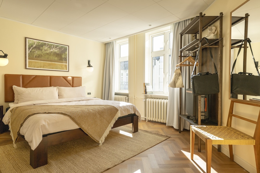Hotel Mayfair — Hotel rooms in Copenhagen, Hovedstaden