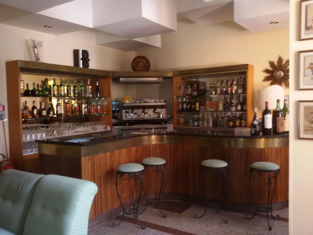 Hotel Ipanema — Restaurant & bars in Taormina, Sicily