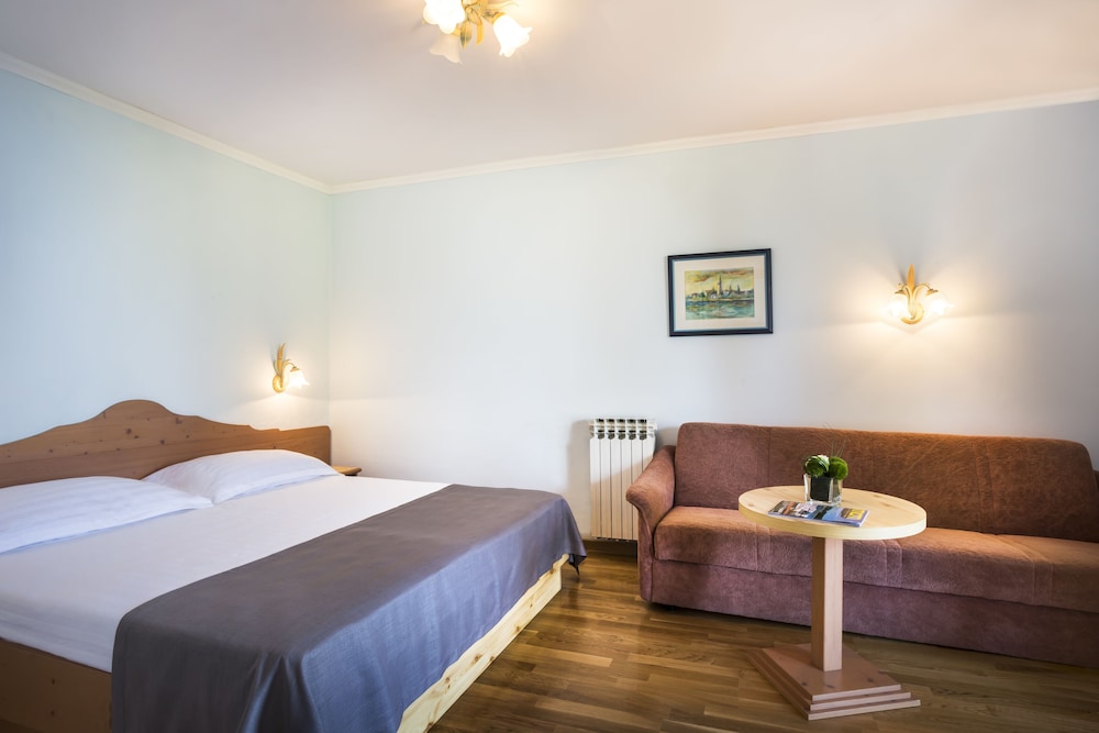 Maistra Select Island Hotel Katarina — Hotel rooms in Rovinj, Istria