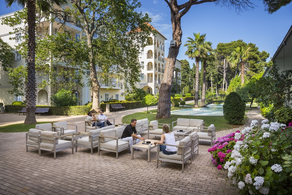 Maistra Select Island Hotel Katarina — Hotel building in Rovinj, Istria