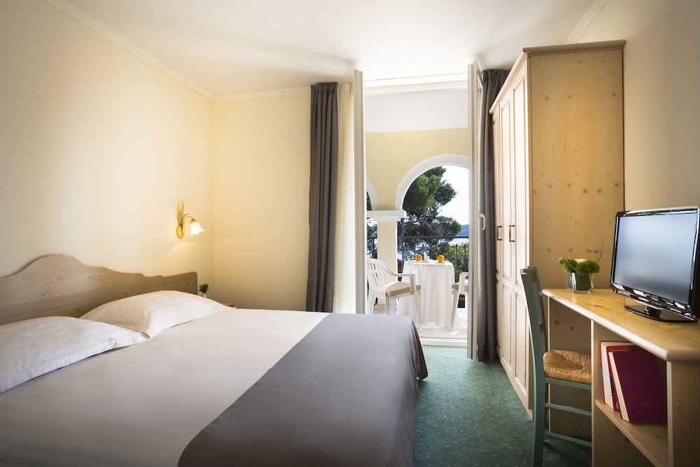 Maistra Select Island Hotel Katarina — Hotel rooms in Rovinj, Istria