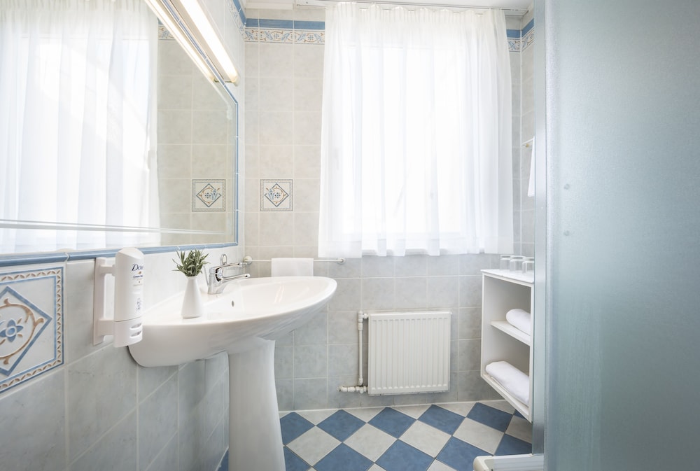 Maistra Select Island Hotel Katarina — Hotel rooms in Rovinj, Istria