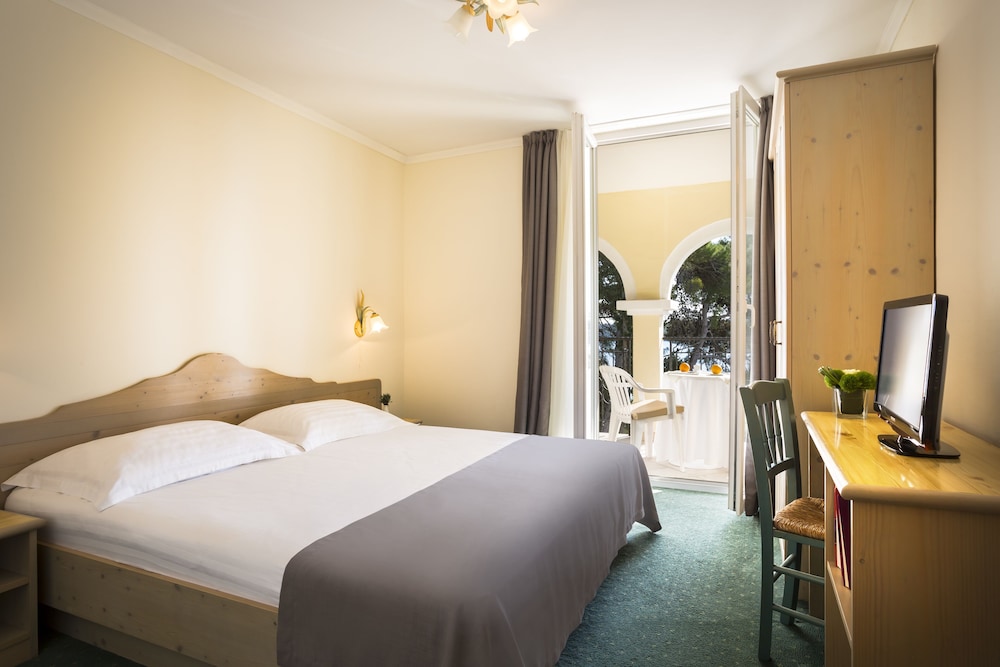 Maistra Select Island Hotel Katarina — Hotel rooms in Rovinj, Istria