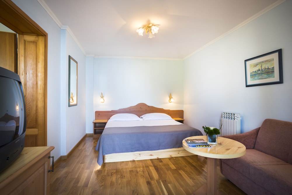 Maistra Select Island Hotel Katarina — Hotel rooms in Rovinj, Istria