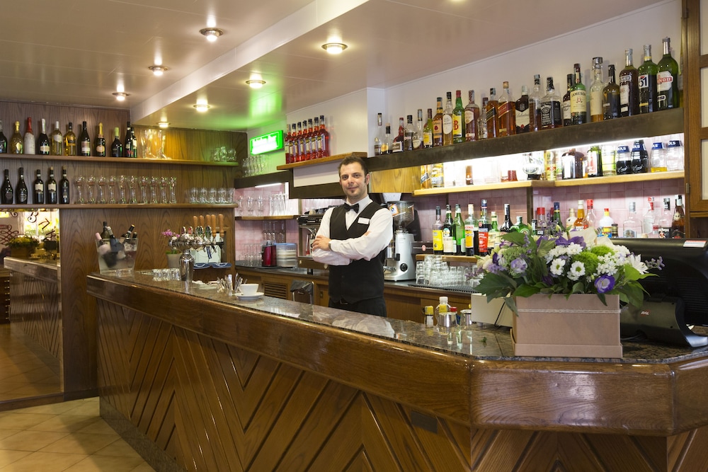 Hotel Kennedy — Restaurant & bars in Jesolo, Veneto
