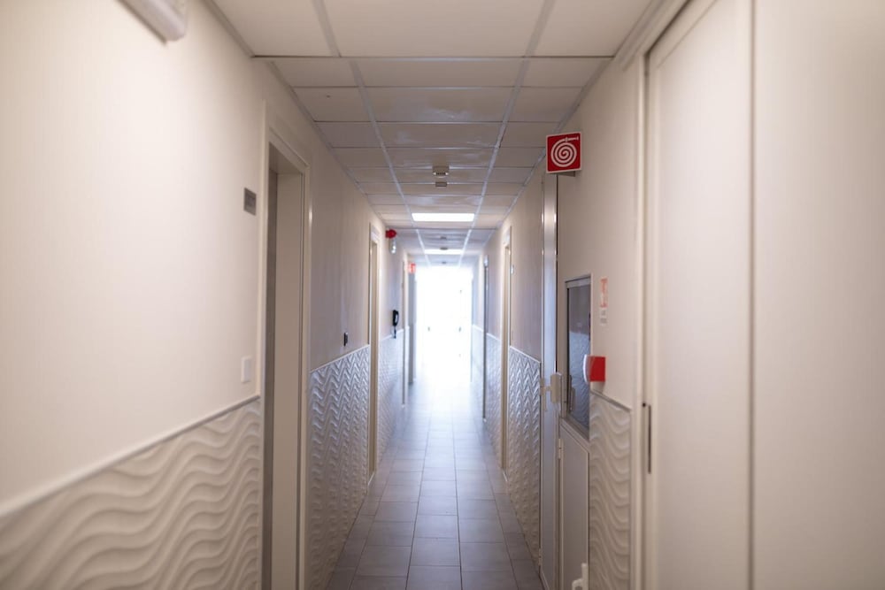 Hotel Kennedy — Hotel building in Jesolo, Veneto