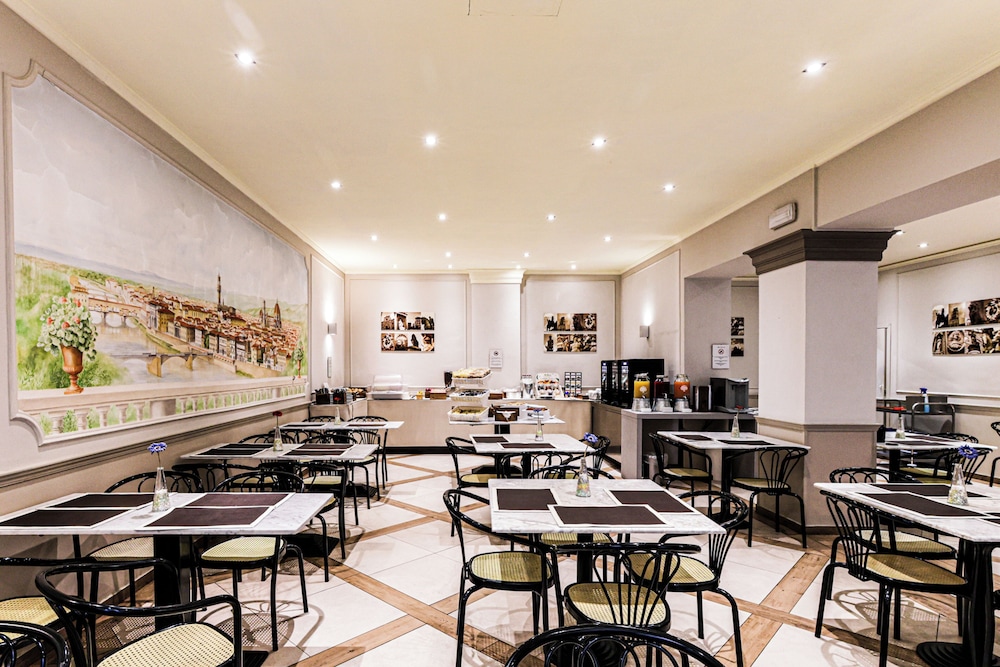 Albergo Firenze — Restaurant & bars in Florence, Tuscany