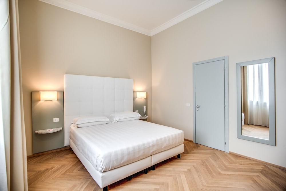 Hotel Ariele — Hotel rooms in Florence, Tuscany