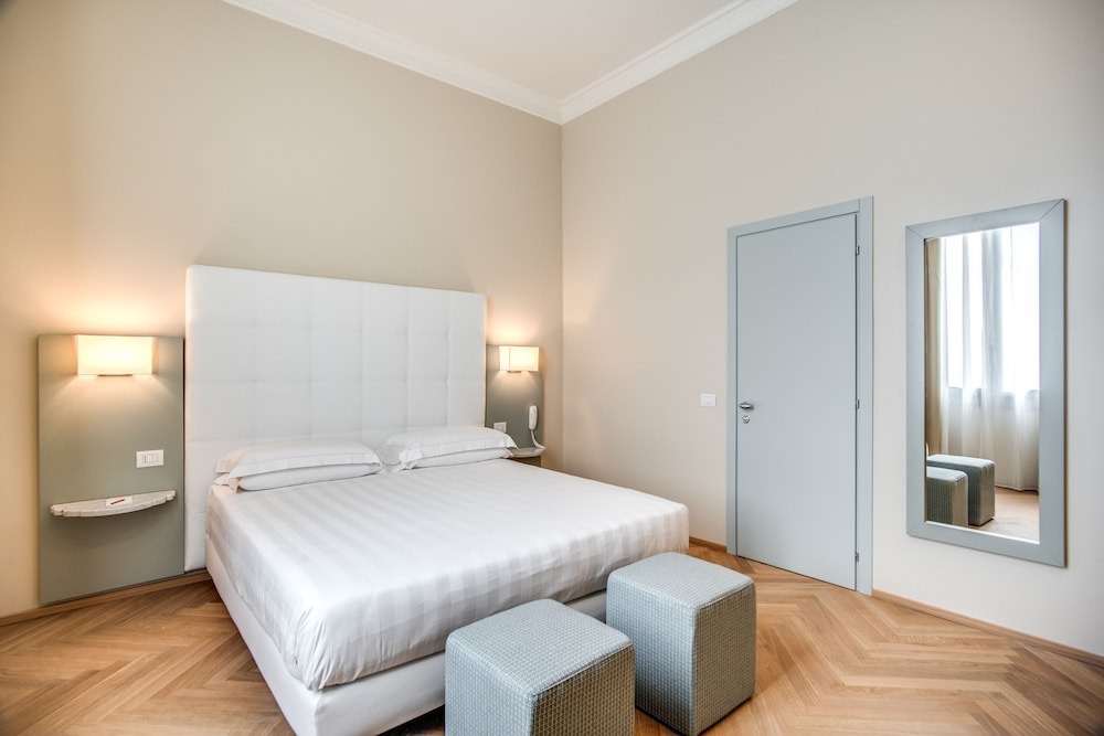 Hotel Ariele — Hotel rooms in Florence, Tuscany