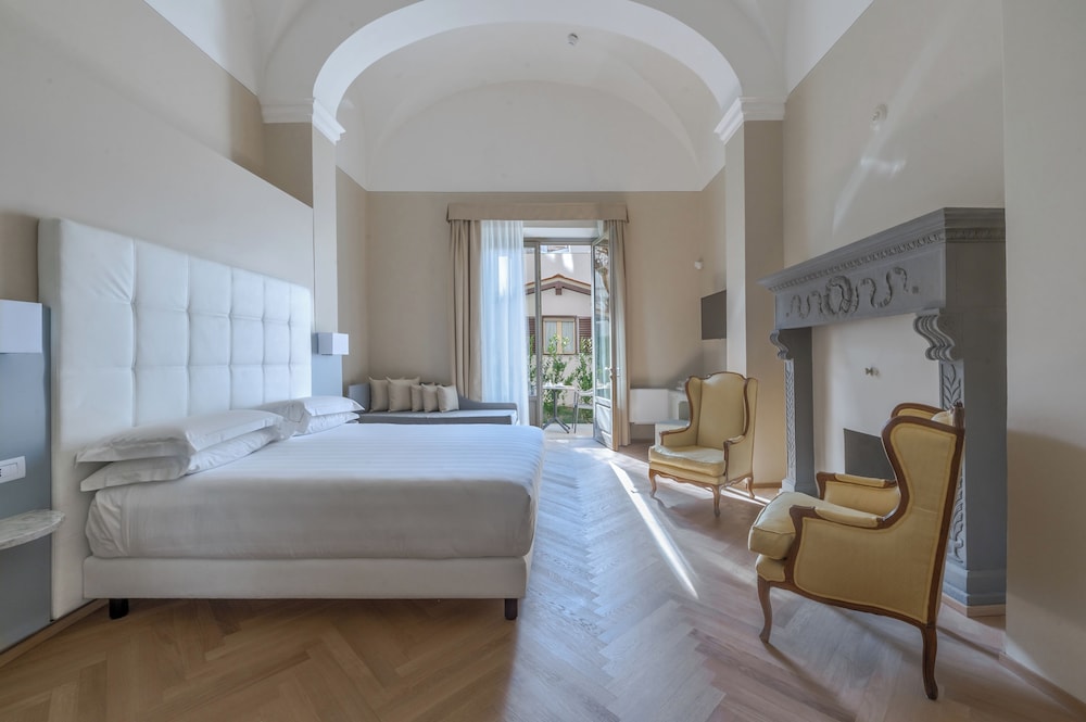 Hotel Ariele — Hotel rooms in Florence, Tuscany