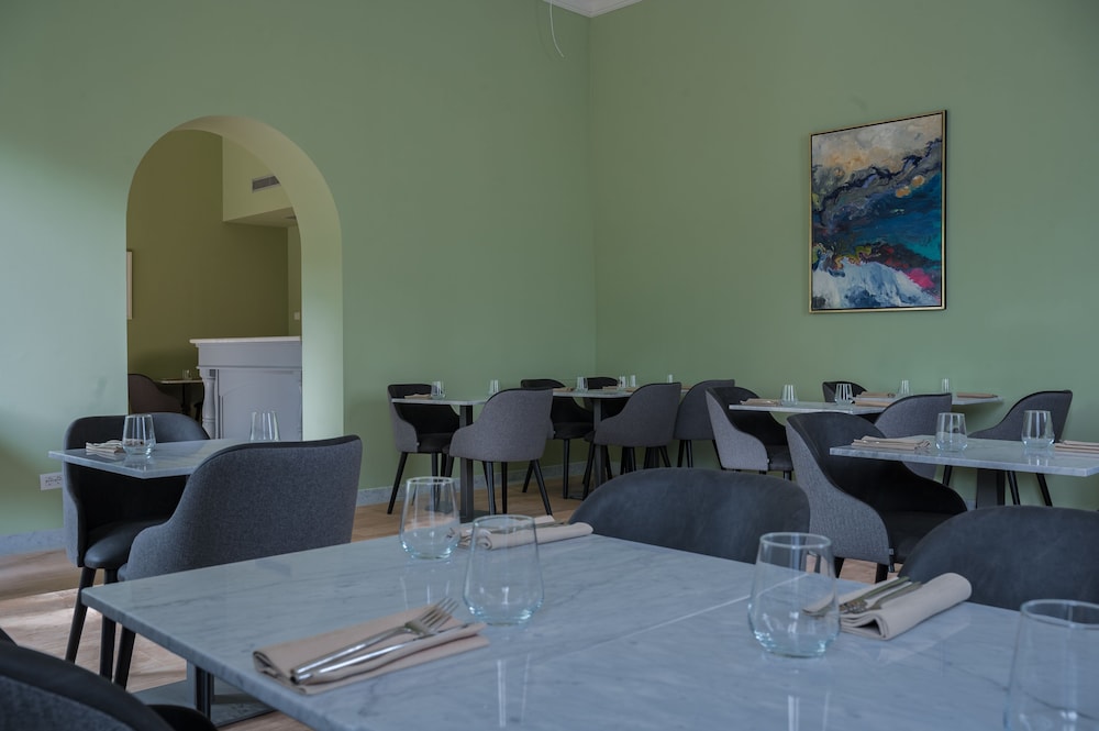 Hotel Ariele — Restaurant & bars in Florence, Tuscany