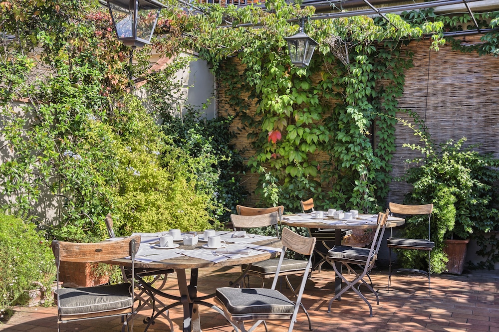 Grand Hotel Baglioni — Restaurant & bars in Florence, Tuscany