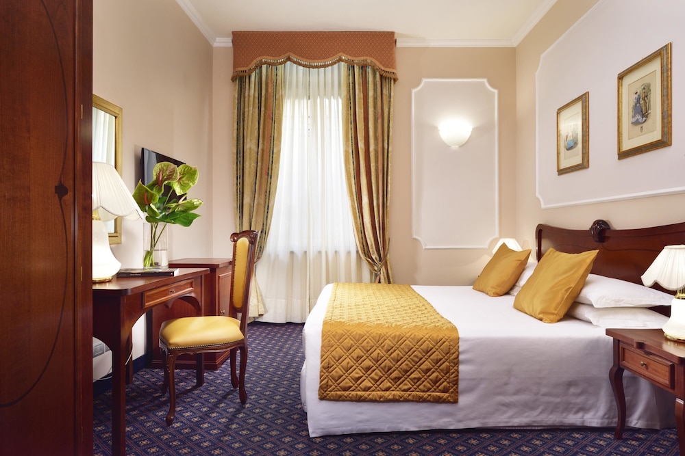 Hotel Berchielli — Hotel rooms in Florence, Tuscany