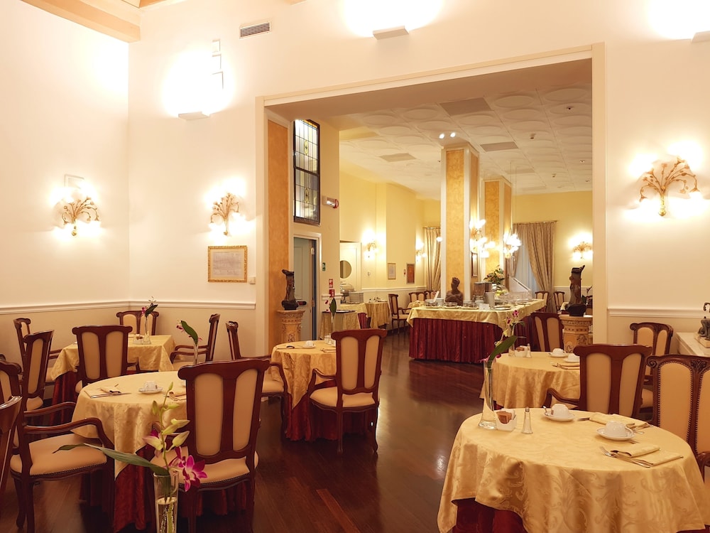 Hotel Berchielli — Restaurant & bars in Florence, Tuscany