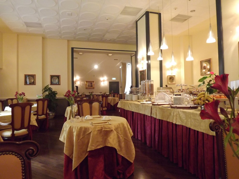 Hotel Berchielli — Restaurant & bars in Florence, Tuscany