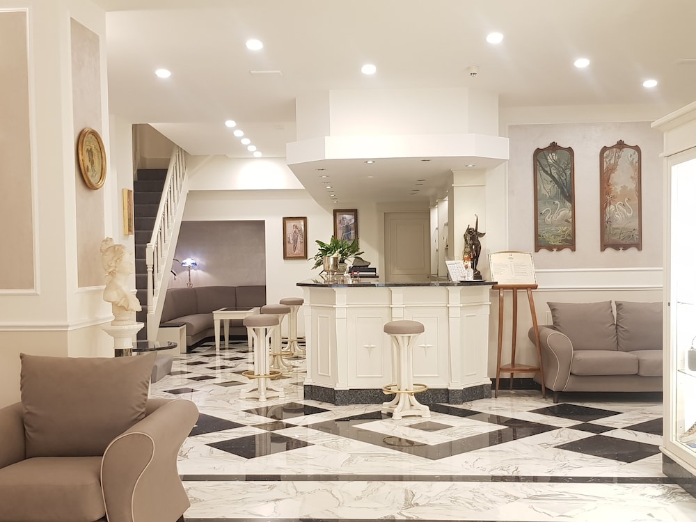 Hotel Berchielli — Hotel rooms in Florence, Tuscany