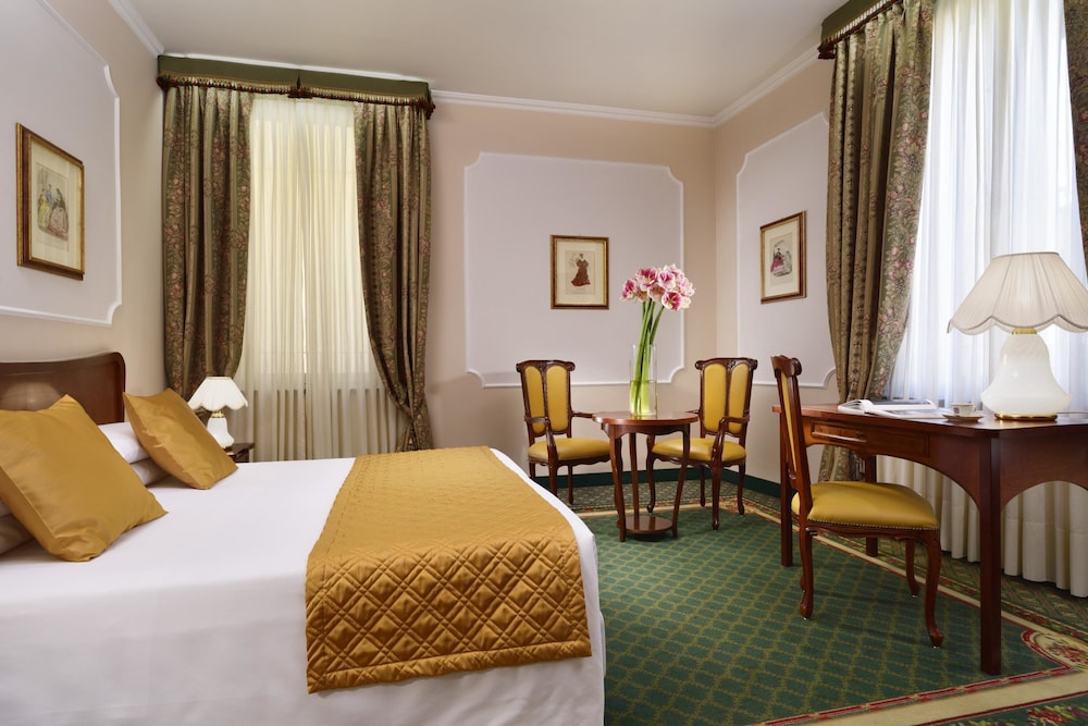 Hotel Berchielli — Hotel rooms in Florence, Tuscany