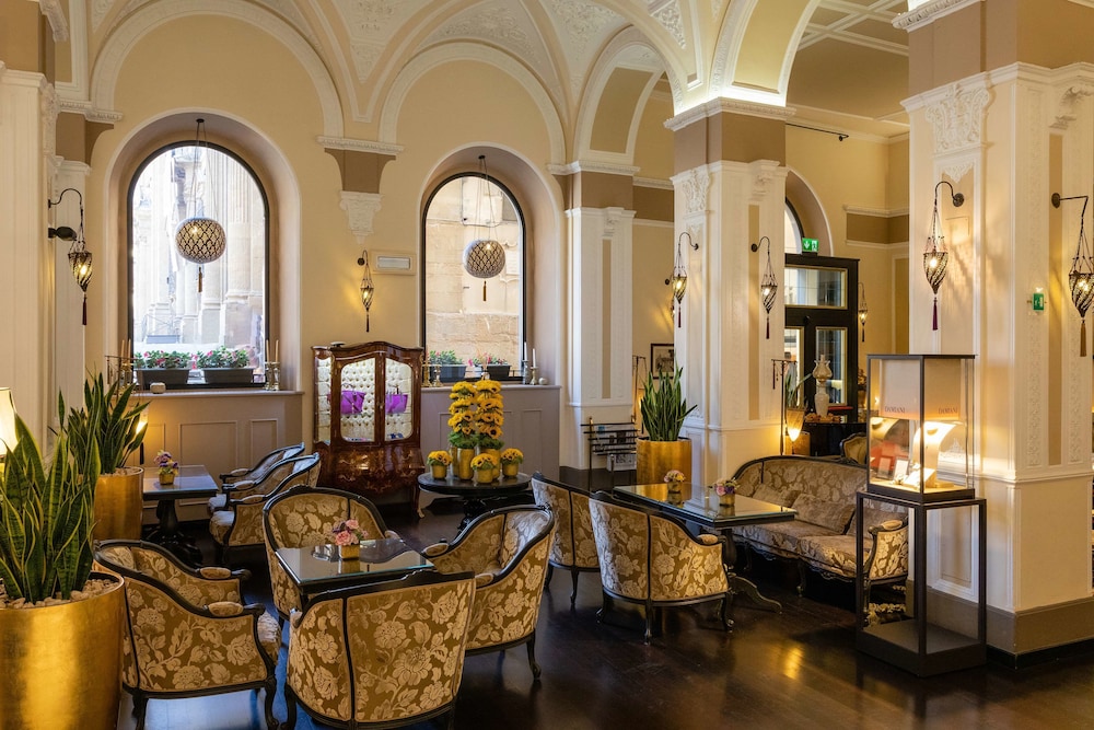 Bernini Palace — Restaurant & bars in Florence, Tuscany