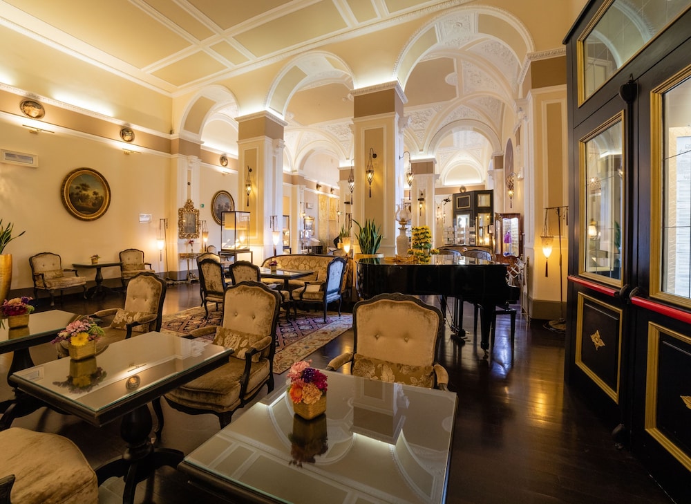 Bernini Palace — Restaurant & bars in Florence, Tuscany