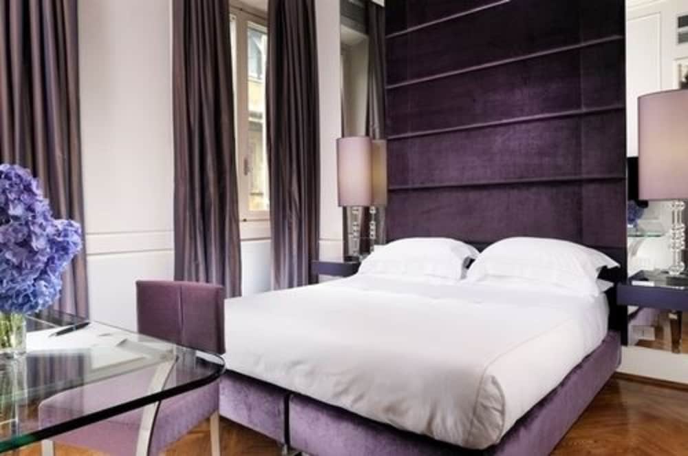 Brunelleschi Hotel — Hotel rooms in Florence, Tuscany