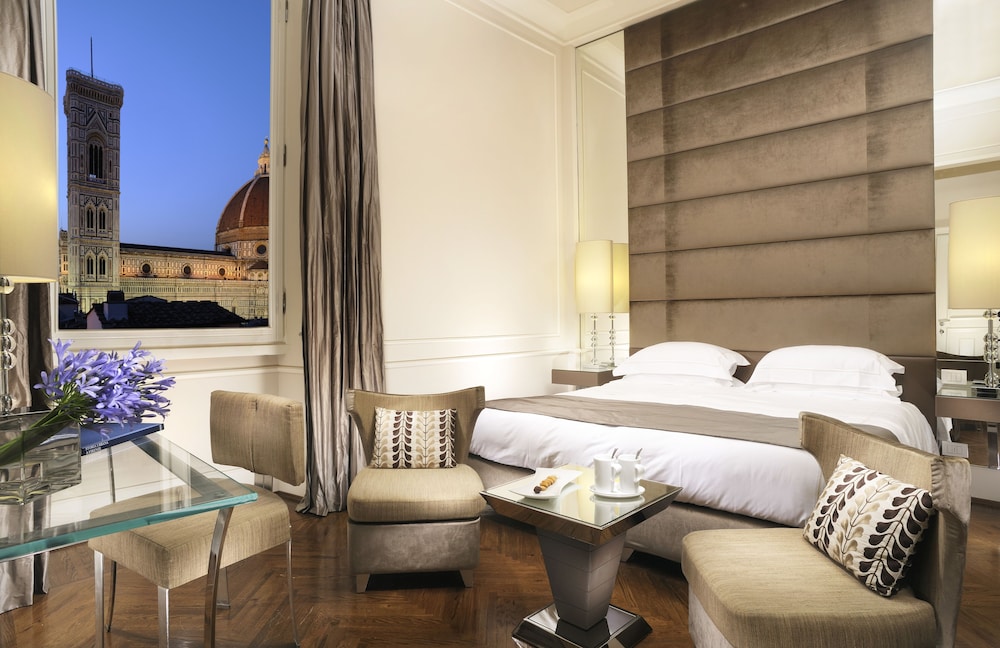 Brunelleschi Hotel — Hotel rooms in Florence, Tuscany