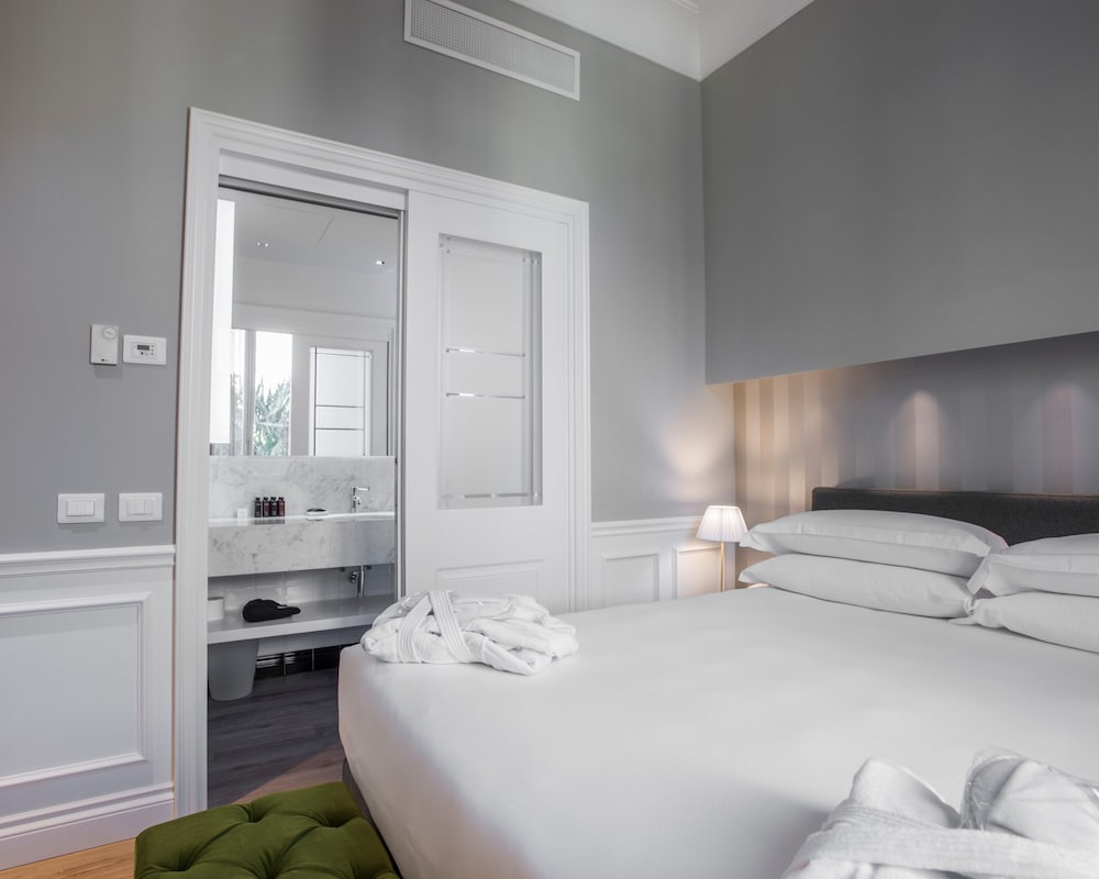 Palazzo Castri 1874 Spa & Garden — Hotel rooms in Florence, Tuscany