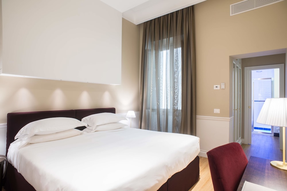 Palazzo Castri 1874 Spa & Garden — Hotel rooms in Florence, Tuscany