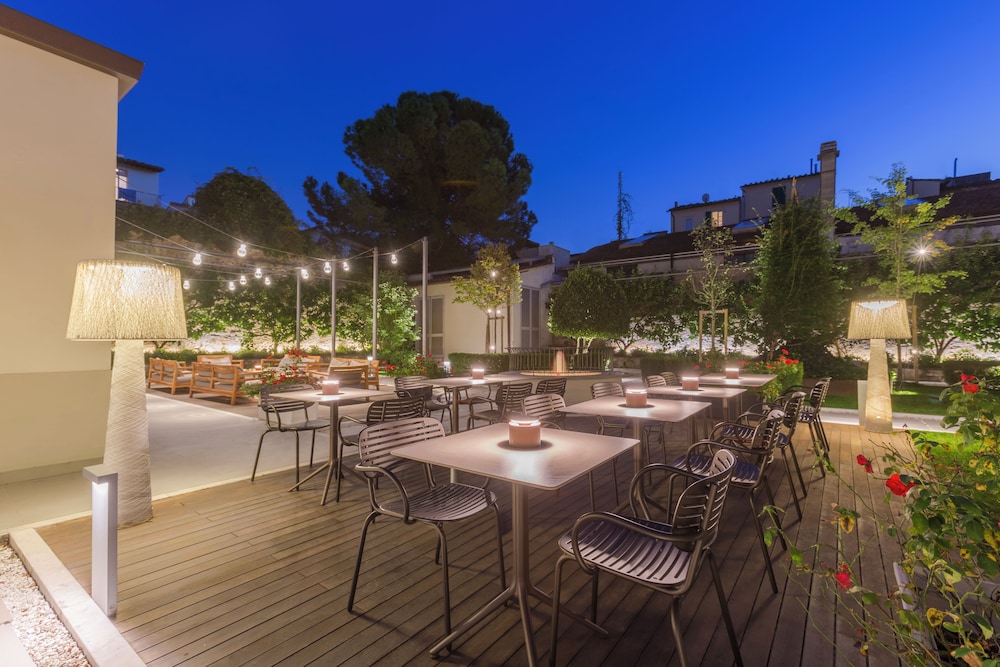 Palazzo Castri 1874 Spa & Garden — Restaurant & bars in Florence, Tuscany