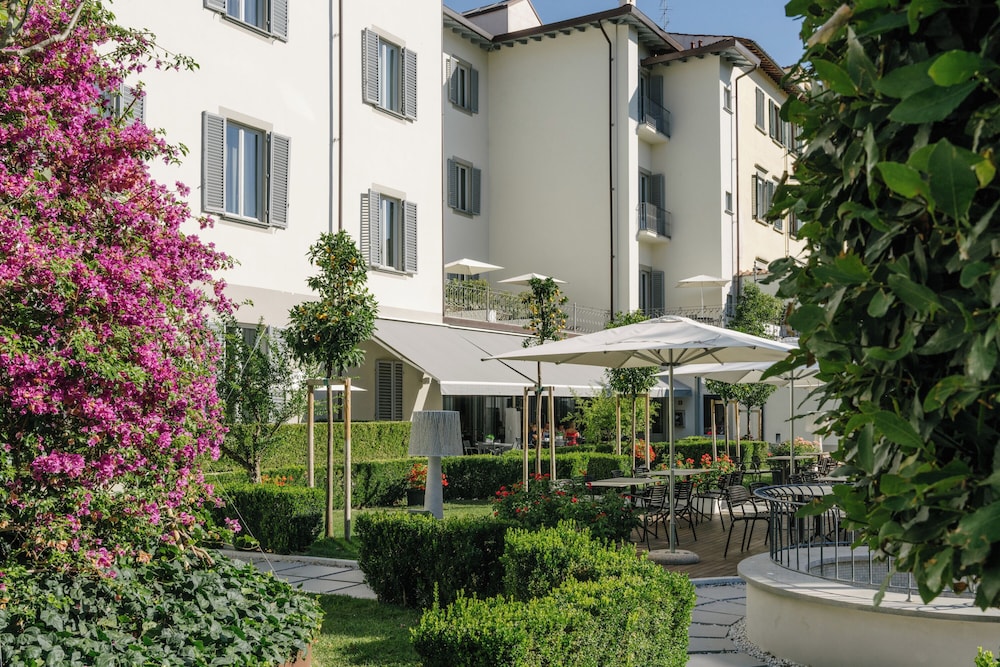 Palazzo Castri 1874 Spa & Garden — Hotel building in Florence, Tuscany