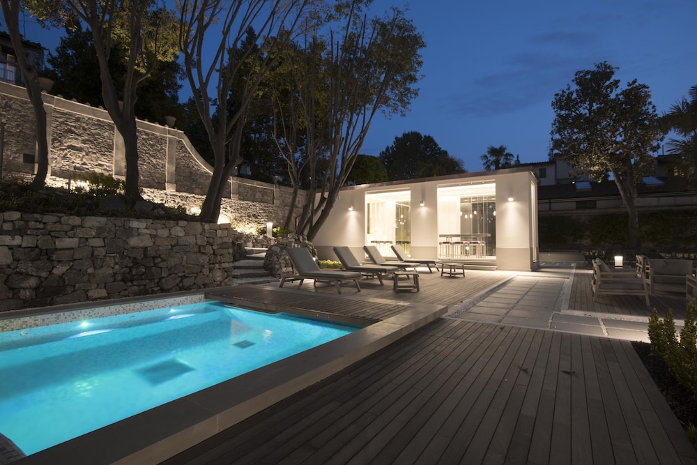 Palazzo Castri 1874 Spa & Garden — Swimming pool in Florence, Tuscany