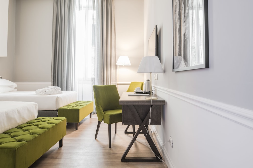 Palazzo Castri 1874 Spa & Garden — Hotel rooms in Florence, Tuscany