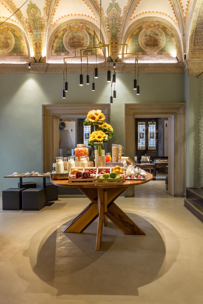 Grand Hotel Cavour — Restaurant & bars in Florence, Tuscany