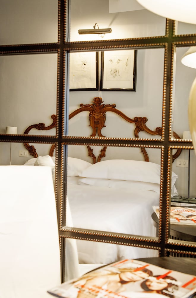 Cellai Boutique Hotel — Hotel rooms in Florence, Tuscany
