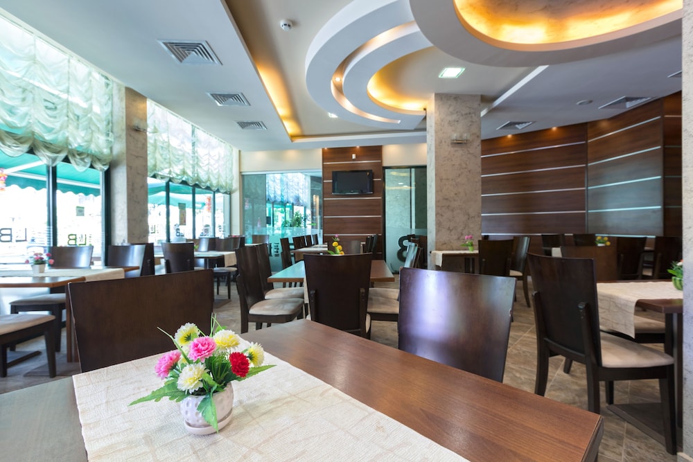 Hotel L&B - Free parking — Restaurant & bars in Sunny Beach, Burgas Region