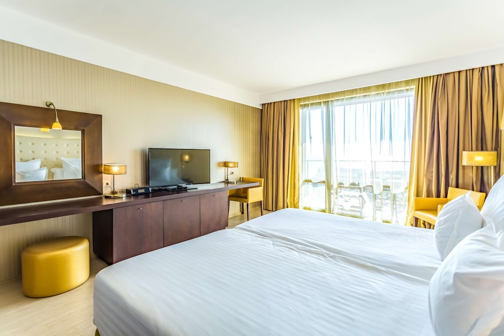 Barceló Royal Beach – All Inclusive — Hotel rooms in Sunny Beach, Burgas Region