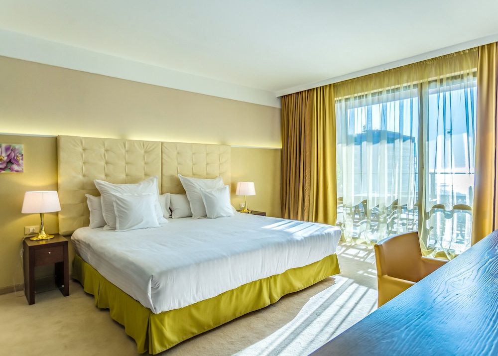 Barceló Royal Beach – All Inclusive — Hotel rooms in Sunny Beach, Burgas Region