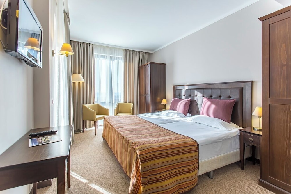 Barceló Royal Beach – All Inclusive — Hotel rooms in Sunny Beach, Burgas Region