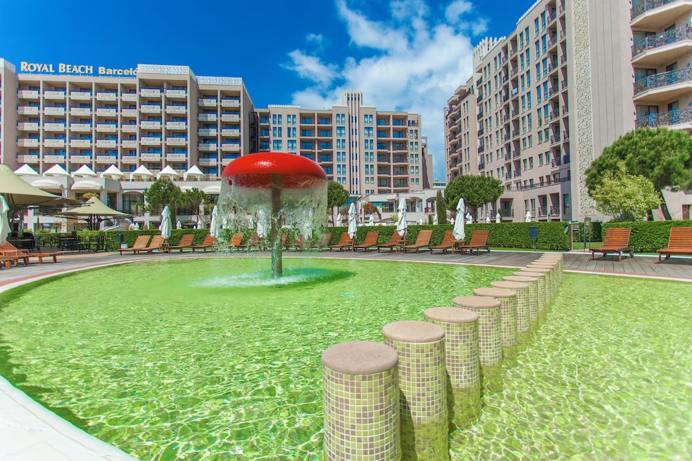 Barceló Royal Beach – All Inclusive — Swimming pool in Sunny Beach, Burgas Region
