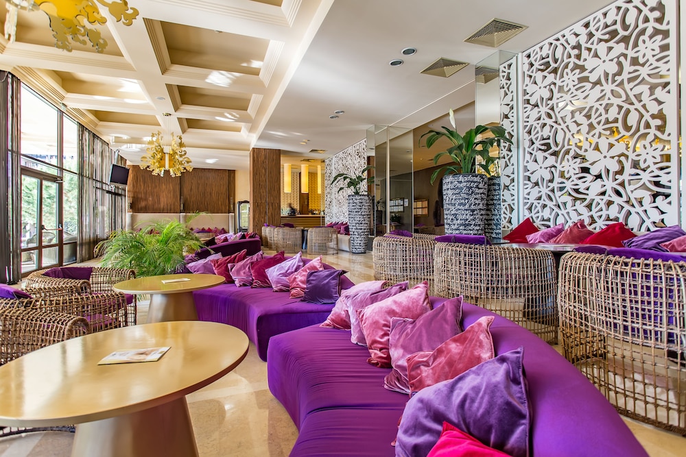 Barceló Royal Beach – All Inclusive — Hotel building in Sunny Beach, Burgas Region