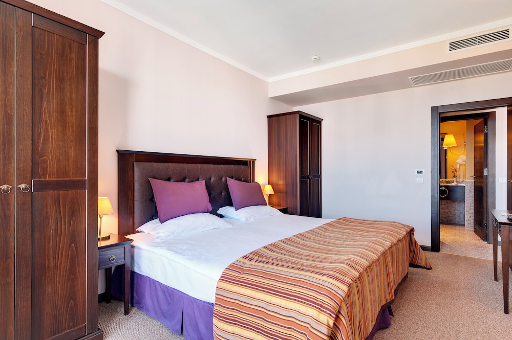 Barceló Royal Beach – All Inclusive — Hotel rooms in Sunny Beach, Burgas Region