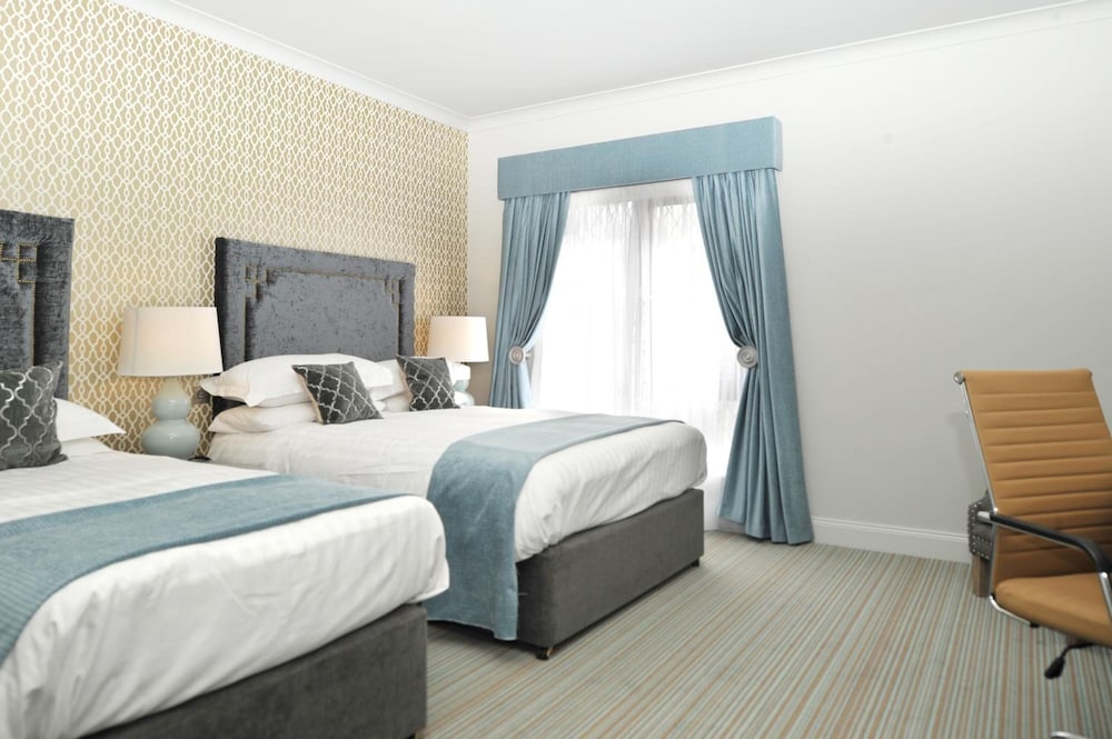 Treacys Oakwood Hotel - zdjęcie 2