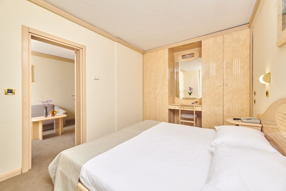 Hotel Istra Plava Laguna — Hotel rooms in Poreč, Istria